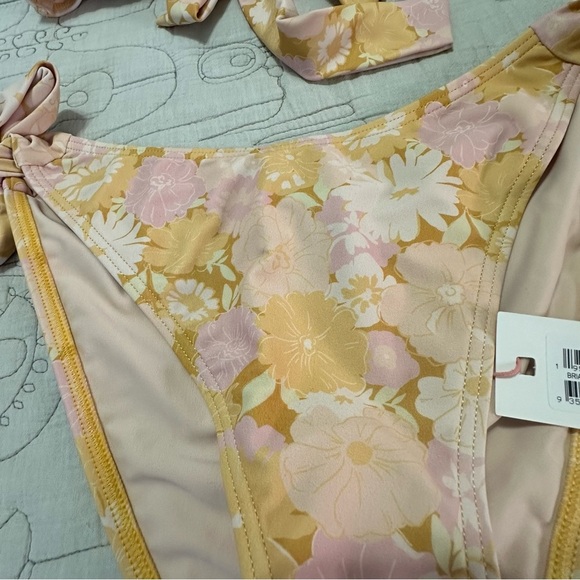 NWT MINKPINK Brianna Set Halter Bikini Top & Bottom Multi Sz M (US 6) Adjustable - Picture 5 of 7